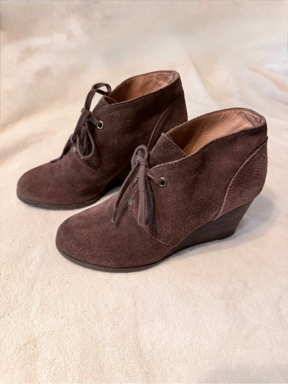 Lucky Brand Sz 7 LK-Sway Oiled Suede Wedge Booties Tobacco Brown Boho Festival